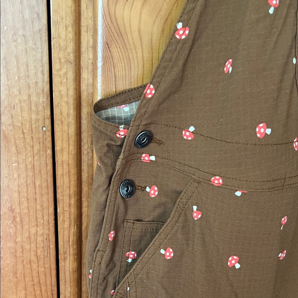 Duluth Brown Overalls with Mushroom Print.3X X 31 women’s - Picture 3 of 10